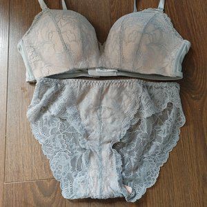 Elegant Lace Bra and Panty Set